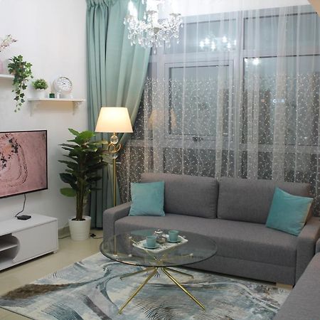 Newly Furnished One Bedroom Apartment Next To Metro & Beach In Marina Residence Дубай Экстерьер фото