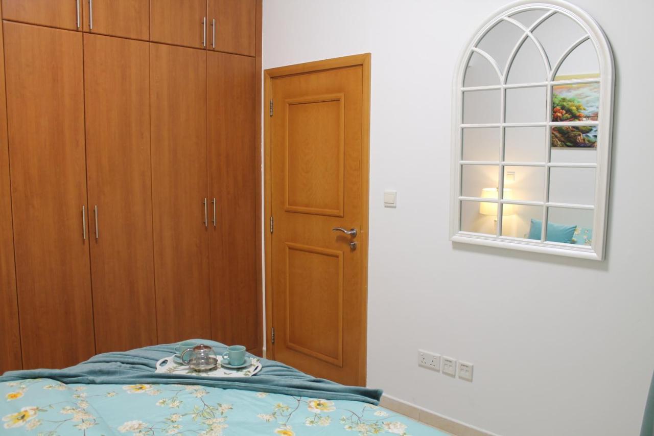 Newly Furnished One Bedroom Apartment Next To Metro & Beach In Marina Residence Дубай Экстерьер фото