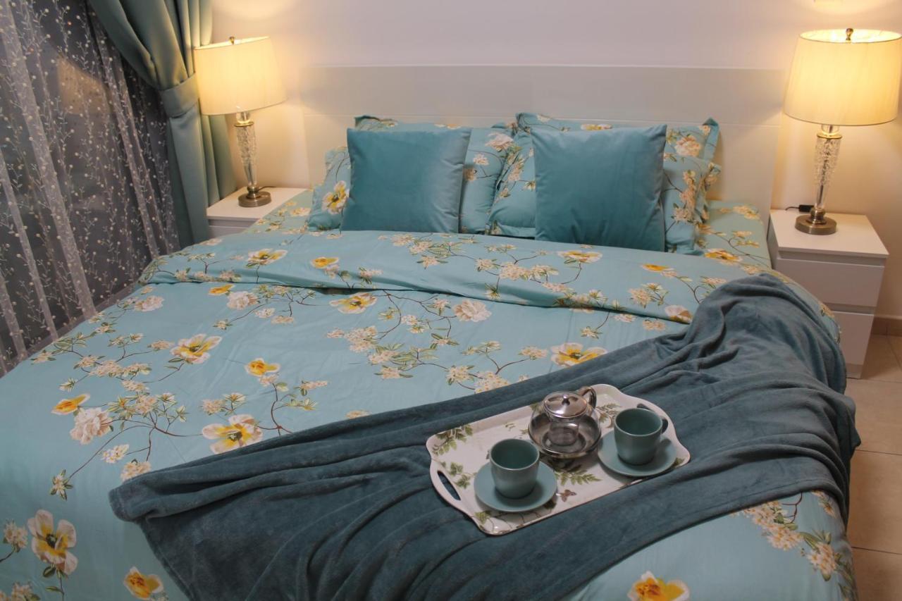 Newly Furnished One Bedroom Apartment Next To Metro & Beach In Marina Residence Дубай Экстерьер фото